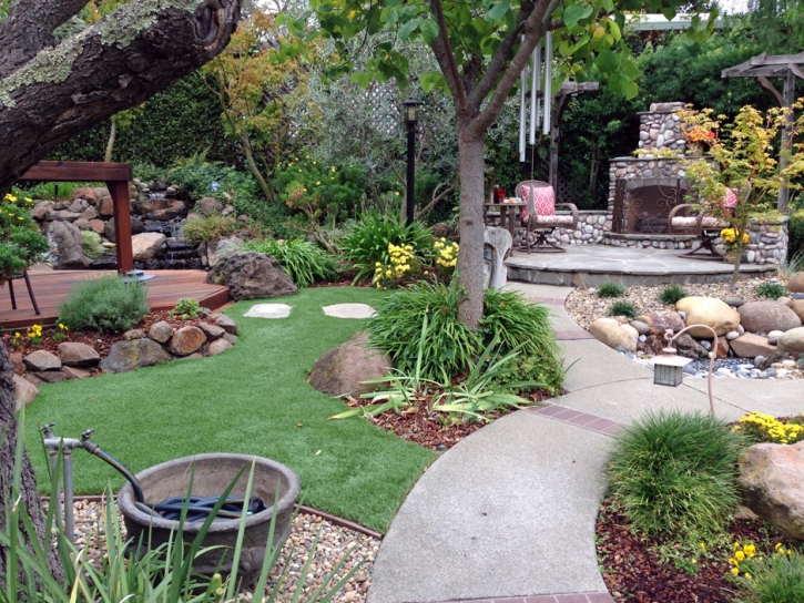 Green Lawn Buckeye Lake, Ohio Landscape Rock, Backyard Design